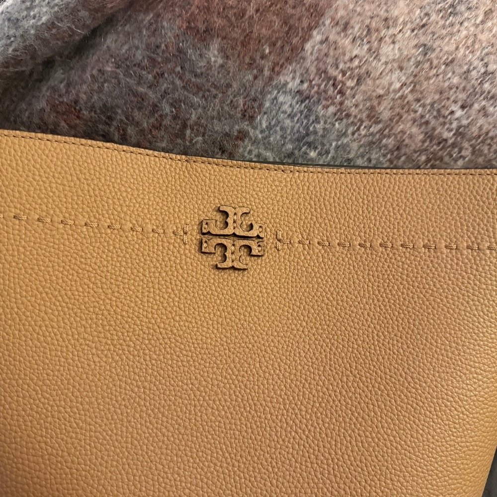 Tory Burch McGraw handbag - Picture 11 of 14